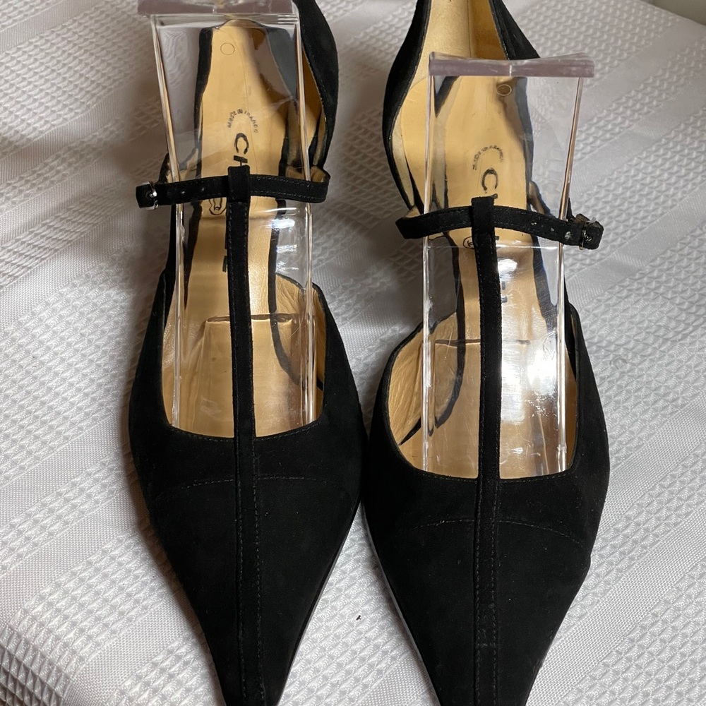 Chanel Black Suede Kitten Heel T-Strap Shoes - Picture 6 of 16